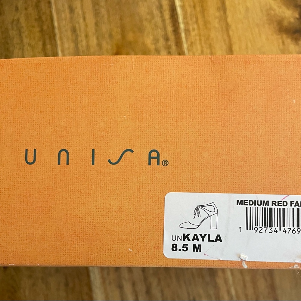 Unisa Kayla Medium Red Heels Size 8.5 - Picture 4 of 7